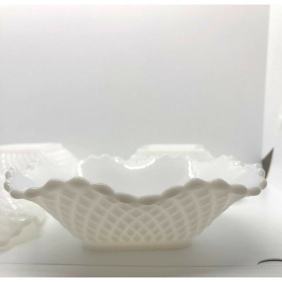 Milk Glass Square Candy Dish Bowl Diamond Pattern Ruffled Edge Set of 4 - Picture 4 of 8